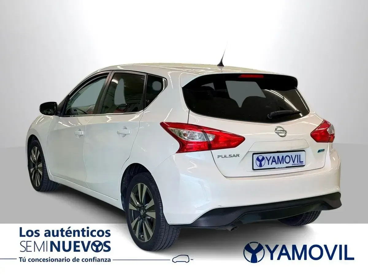 Usado Nissan Pulsar Tekna 110 CV (80 kW) 2015 Blanco Utilitario