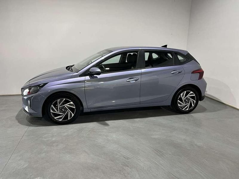 Usado Hyundai i20 84 CV (61 kW) 2024 Azul Utilitario