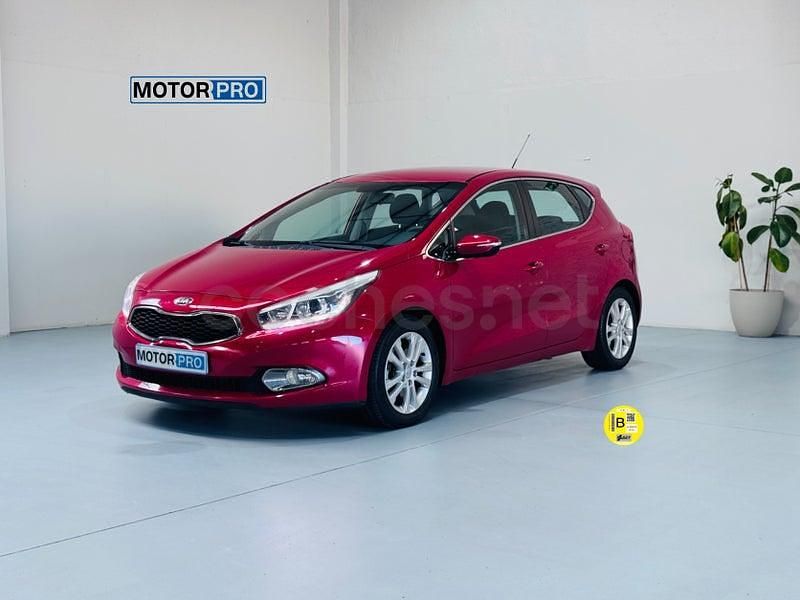 Usado Kia Ceed GT 128 CV (94 kW) 2013 Rojo Berlina