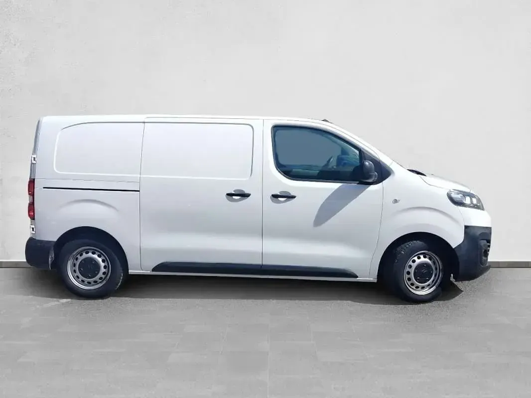 Usado Citroën Jumpy Comfort 102 CV (75 kW) 2021 Blanco Monovolumen