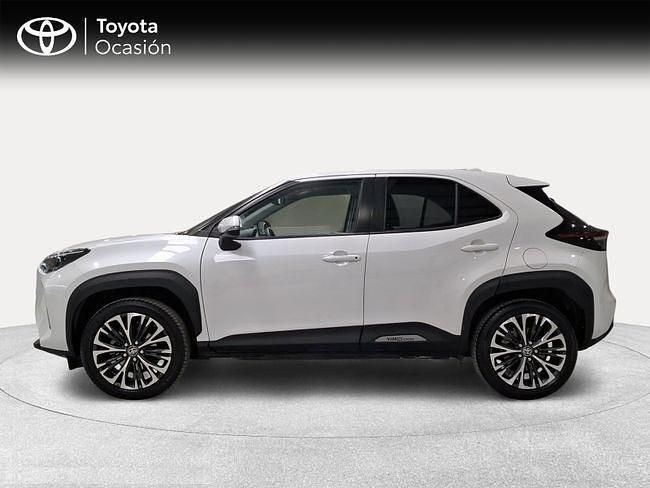 Usado Toyota Yaris Hybrid Style 115 CV (84 kW) 2021 Blanco