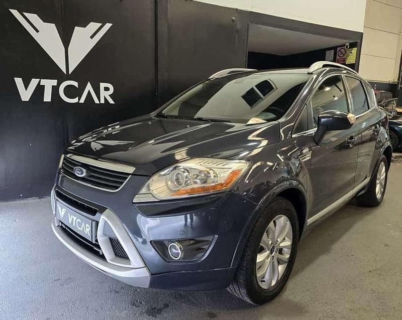 Usado Ford Kuga Titanium 140 CV (102 kW) 2012 Gris SUV