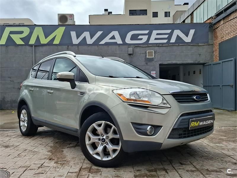 Usado Ford Kuga Trend 140 CV (102 kW) 2009 Gris / plata SUV