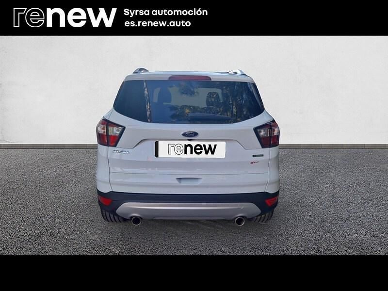 Usado Ford Kuga ST-Line 120 CV (88 kW) 2018 Blanco SUV