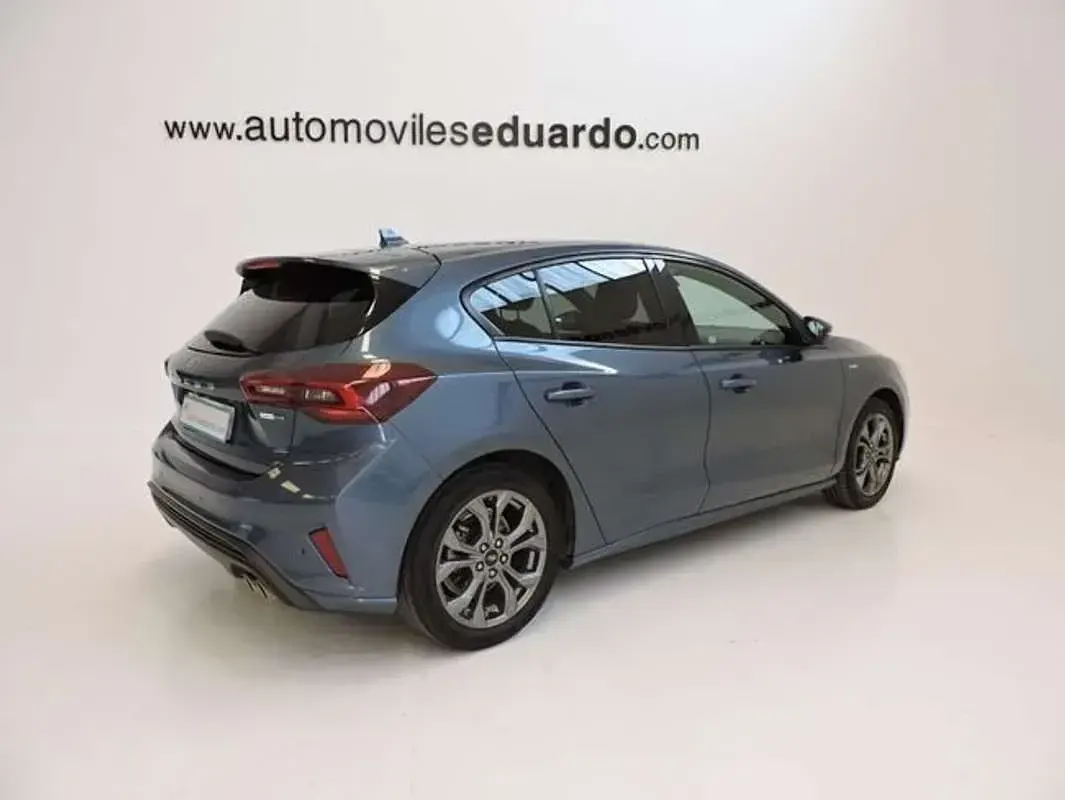 Usado Ford Focus ST-Line 155 CV (114 kW) 2023 Azul Familiar