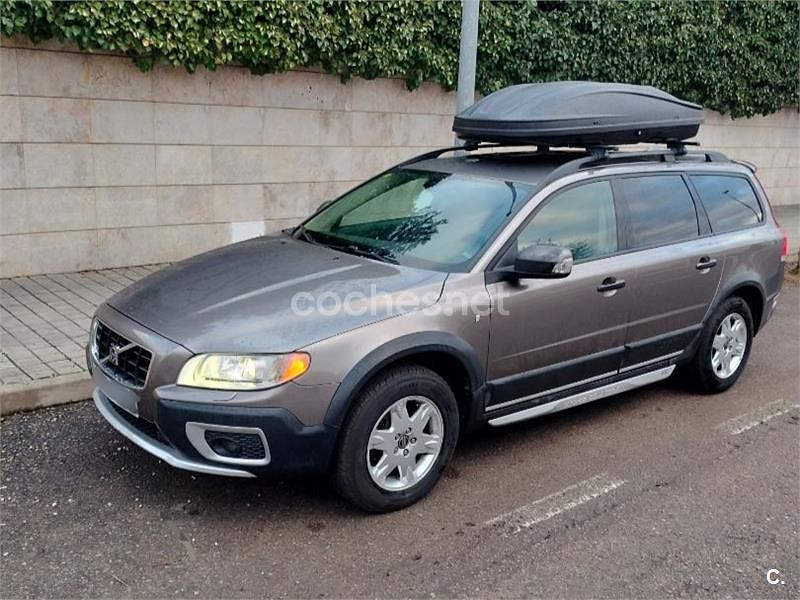Usado Volvo XC70 Momentum 185 CV (136 kW) 2008 Beige Familiar