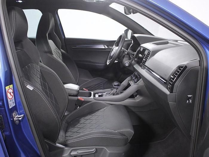 Usado Skoda Karoq SportLine 150 CV (110 kW) 2025 Azul SUV