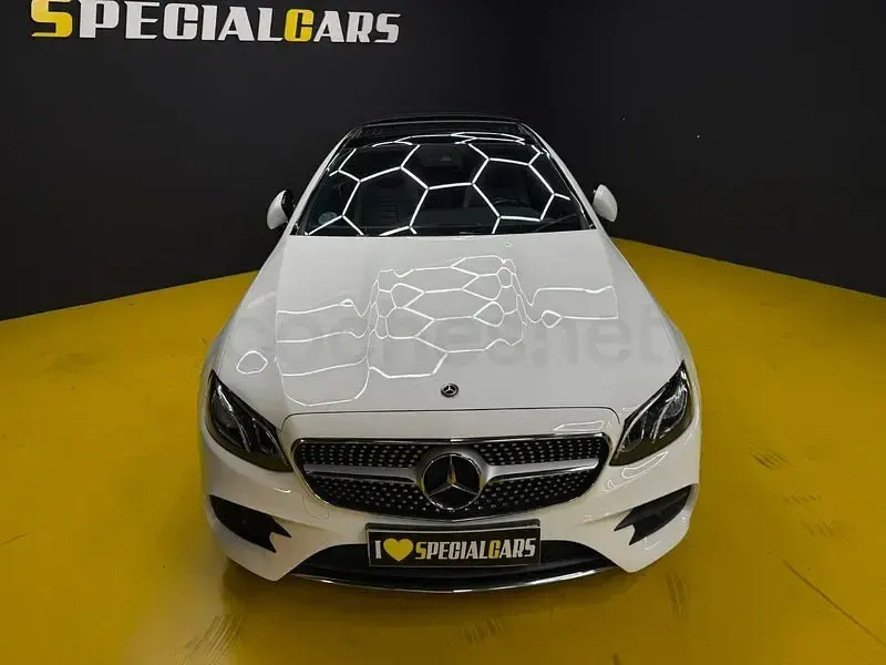 Usado Mercedes E220 194 CV (142 kW) 2020 Blanco Coupe