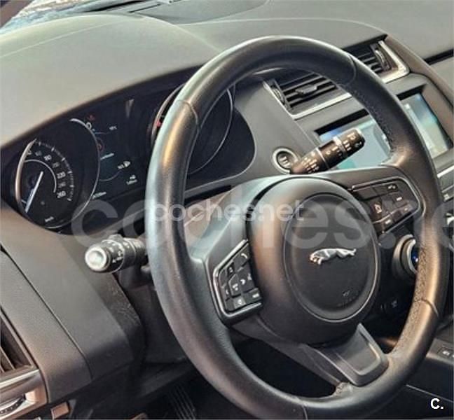 Usado Jaguar E-Pace 150 CV (110 kW) 2020 Rojo SUV
