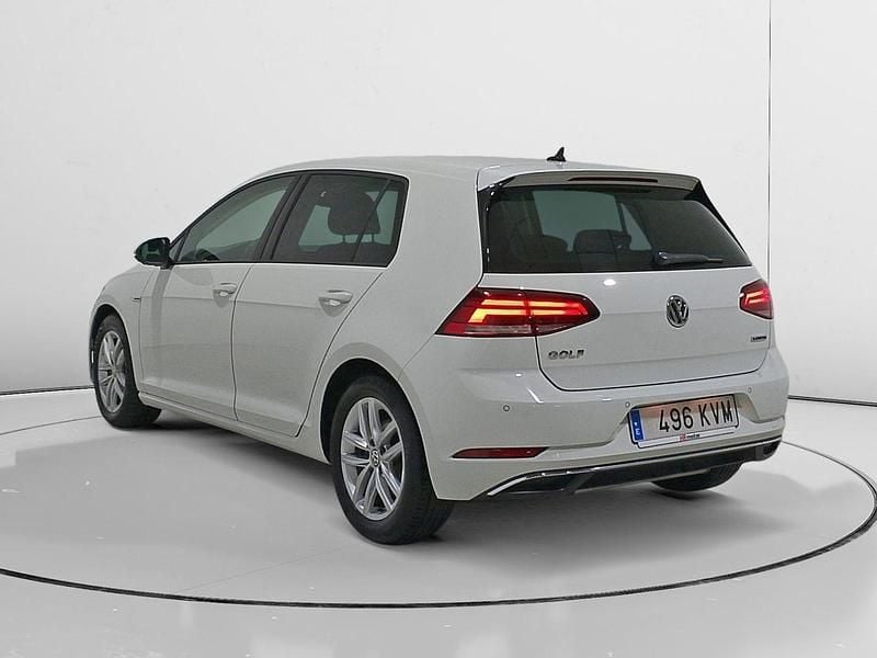 Usado VW Golf VII Advance 131 CV (96 kW) 2019 Blanco Berlina