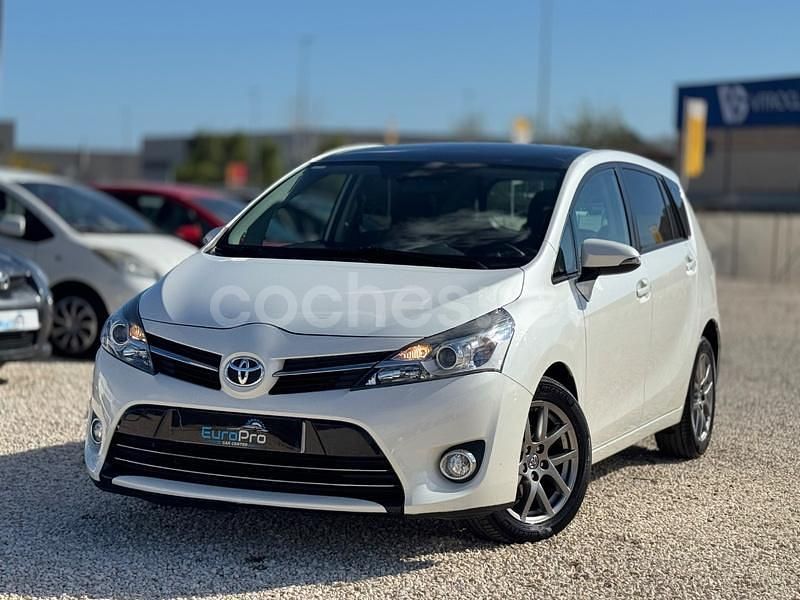 Blanco Usado 2013 Toyota Verso Active Monovolumen | 9000 € (Buen precio) - Imagen 1/4