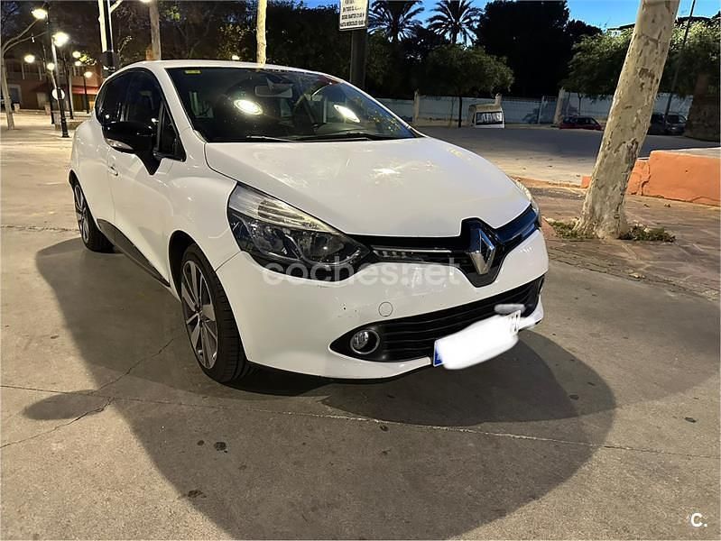 Usado Renault Clio IV Dynamique 90 CV (66 kW) 2015 Blanco Berlina