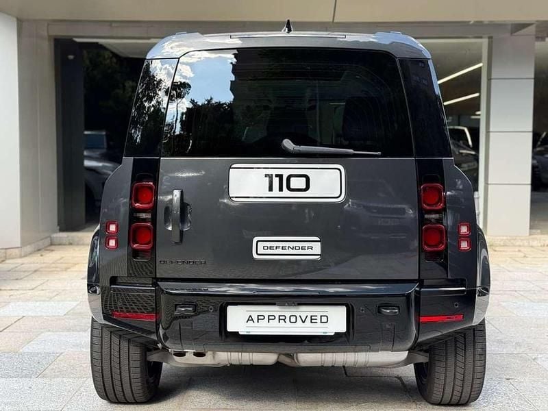 Usado Land Rover Defender SE Dynamic 249 CV (183 kW) 2025 Negro SUV
