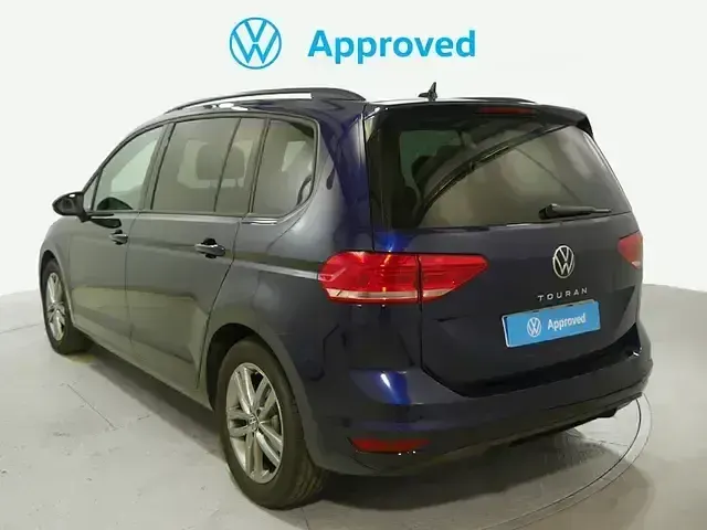 Usado VW Touran 150 CV (110 kW) 2025 Azul Monovolumen