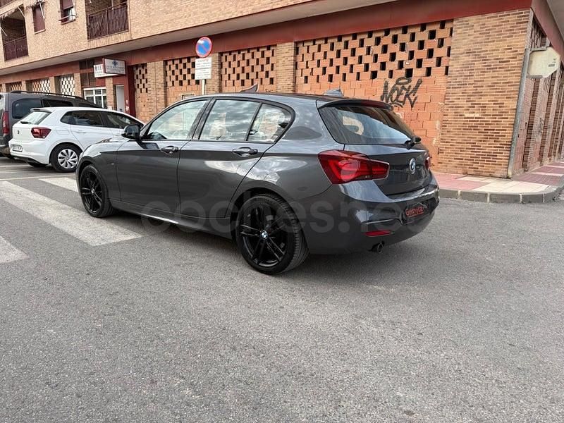 Usado BMW 118 Shadowline 150 CV (110 kW) 2019 Gris / plata Utilitario