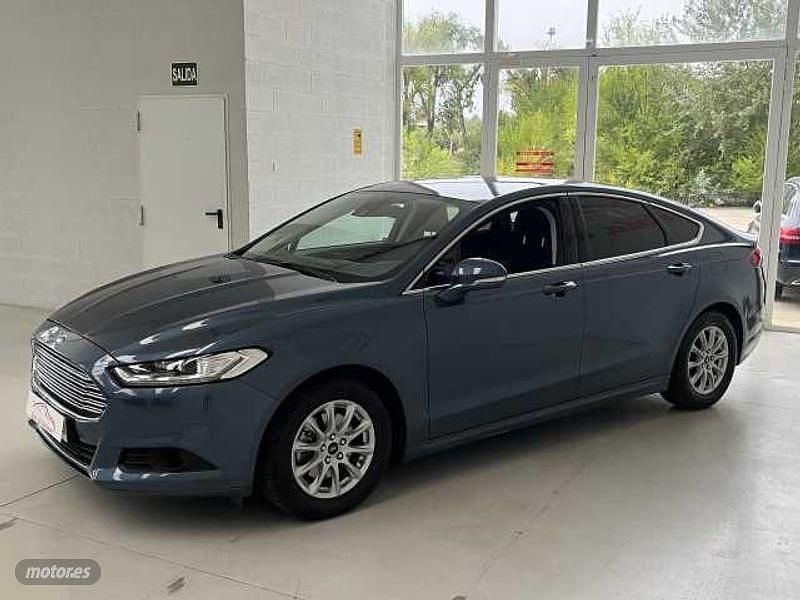 Usado Ford Mondeo Trend 2019 Azul Familiar