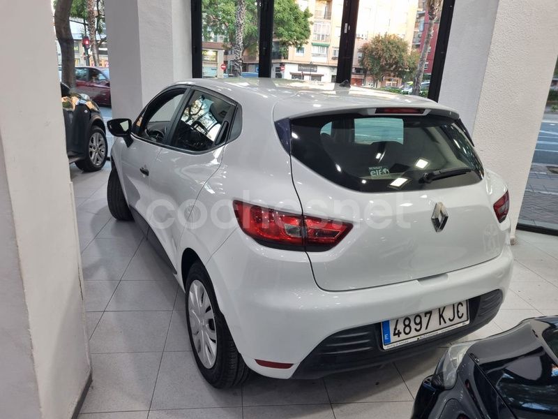 Usado Renault Clio IV Business 75 CV (55 kW) 2018 Blanco Berlina