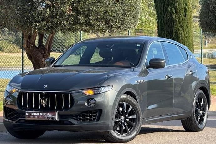 Usado Maserati Levante 250 CV (183 kW) 2017 Gris SUV