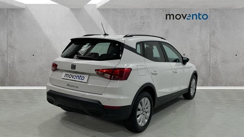 Usado Seat Arona Reference 95 CV (69 kW) 2021 Blanco SUV