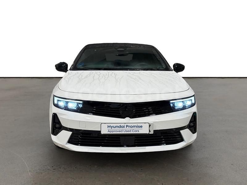 Usado Opel Astra 180 CV (132 kW) 2023 Blanco Berlina