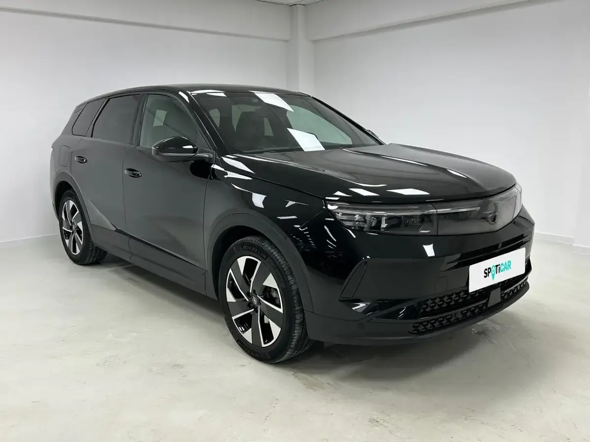 Usado Opel Grandland X S 136 HP (100 kW) 2025 Preto SUV