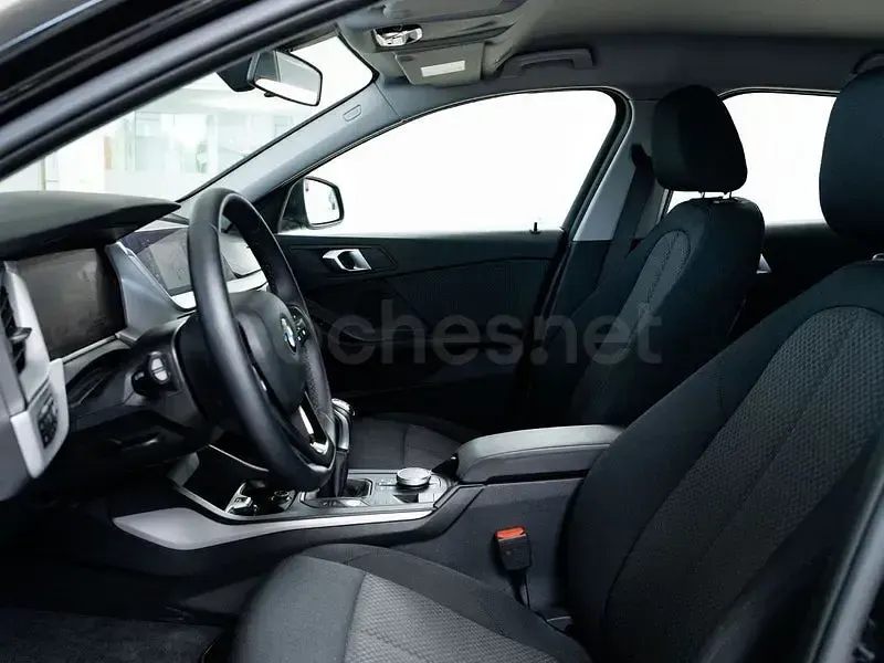Usado BMW 118 136 CV (100 kW) 2023 Negro Berlina