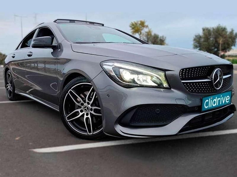 Usado Mercedes CLA220 177 CV (130 kW) 2018 Gris Berlina