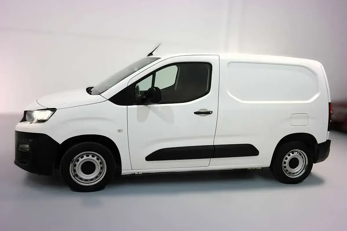 Usado Peugeot Partner Premium 110 CV (80 kW) 2021 Blanco Monovolumen