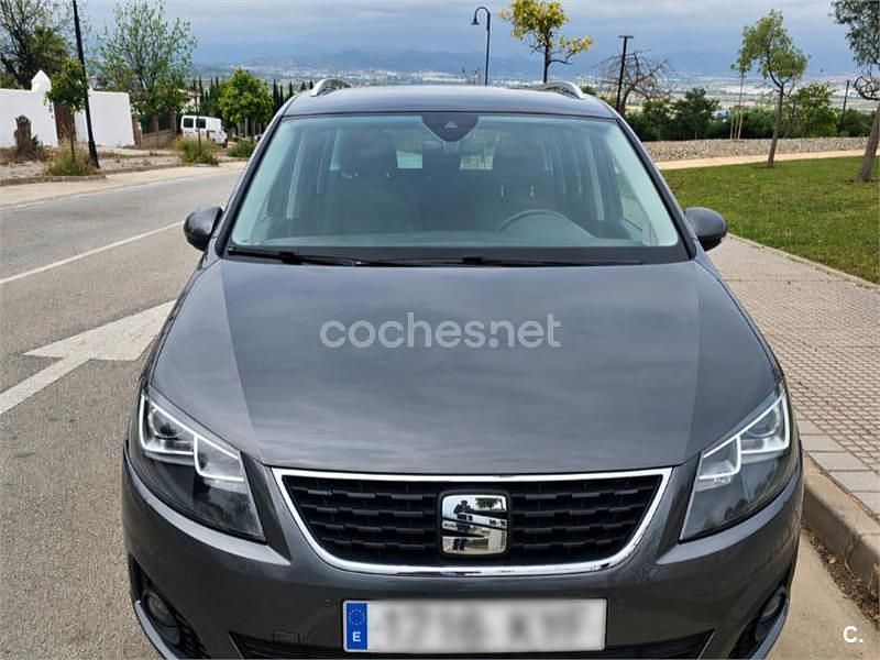 Usado Seat Alhambra XCELLENCE 150 CV (110 kW) 2019 Gris / plata Monovolumen