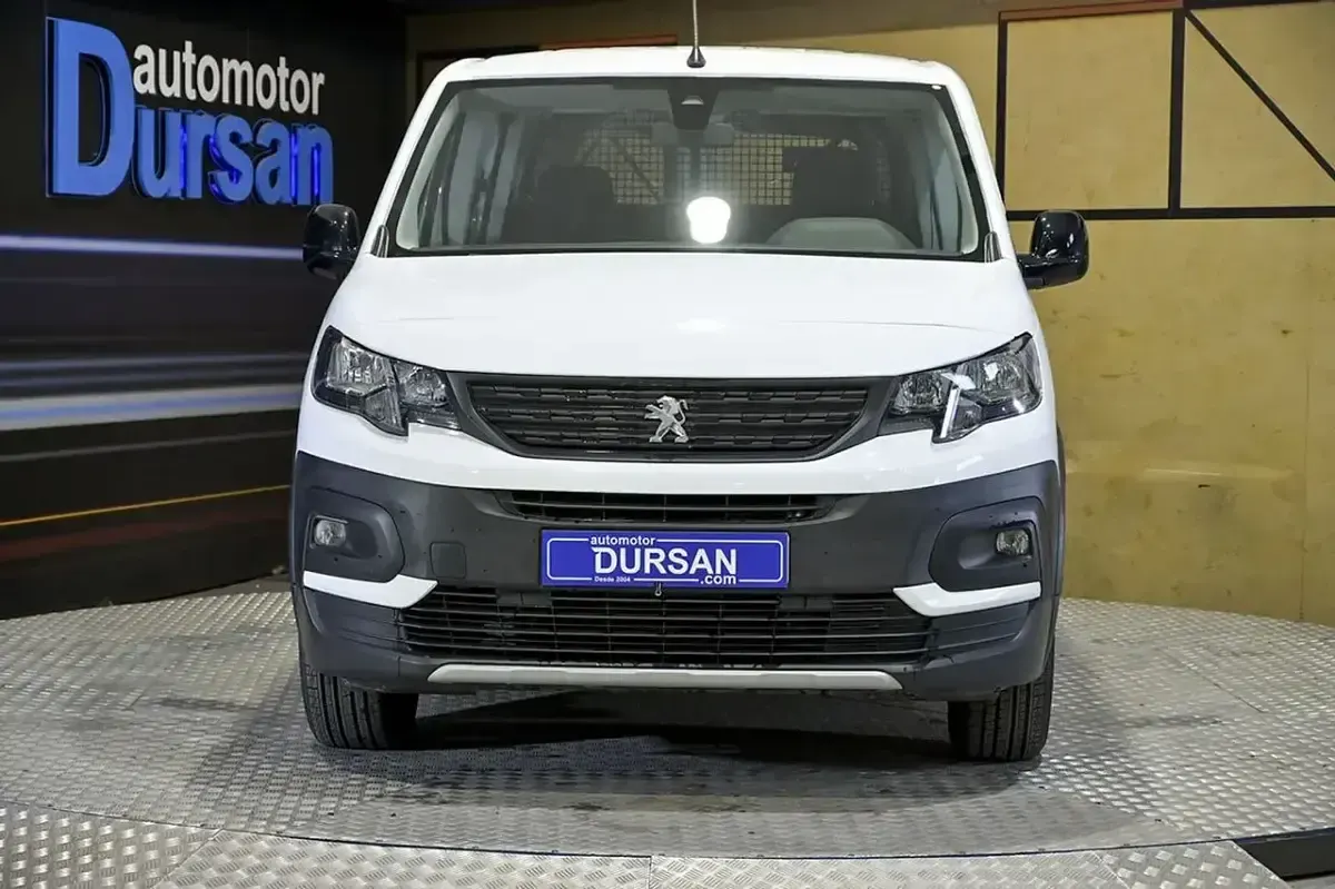 Usado Peugeot Rifter Business-Line 100 CV (73 kW) 2023 Blanco Monovolumen
