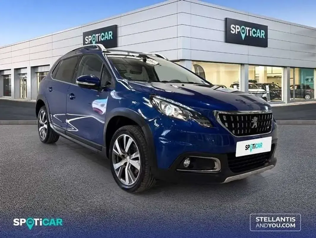 Usado Peugeot 2008 Allure 110 CV (80 kW) 2019 Azul SUV