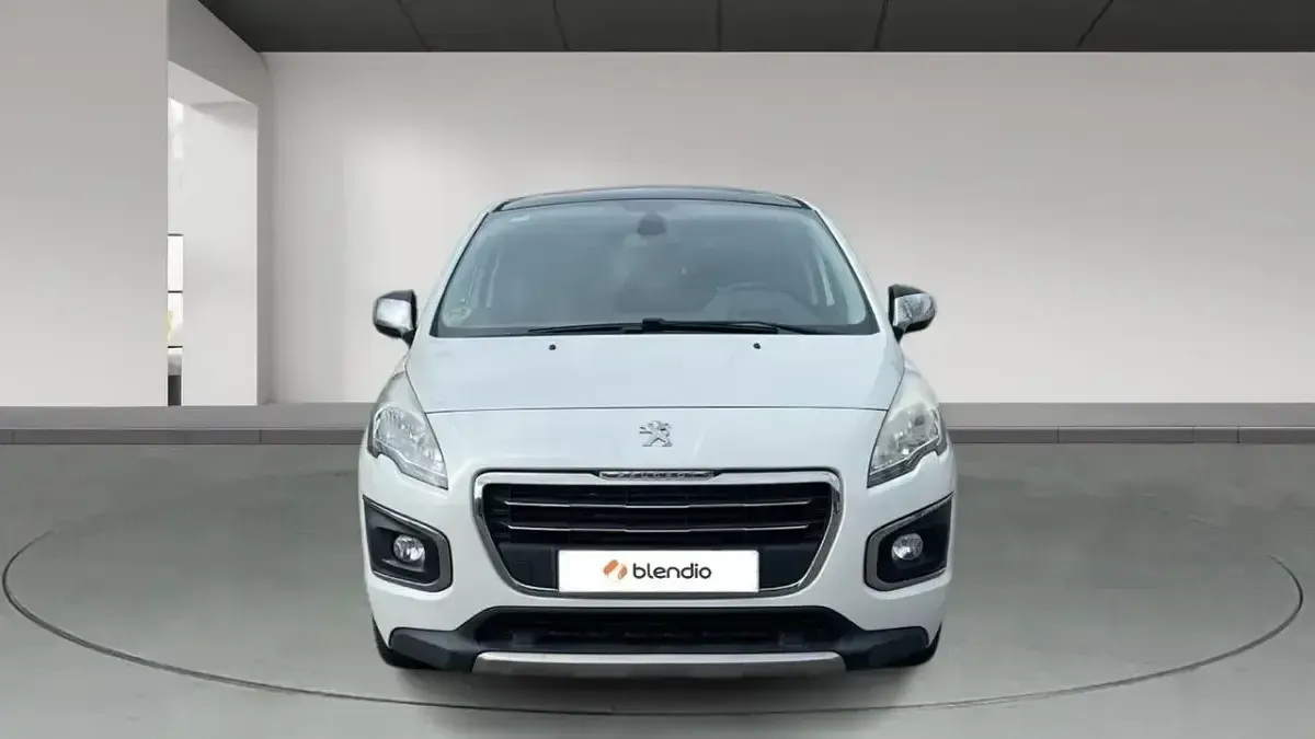 Usado Peugeot 3008 Allure 115 CV (84 kW) 2013 Blanco Familiar