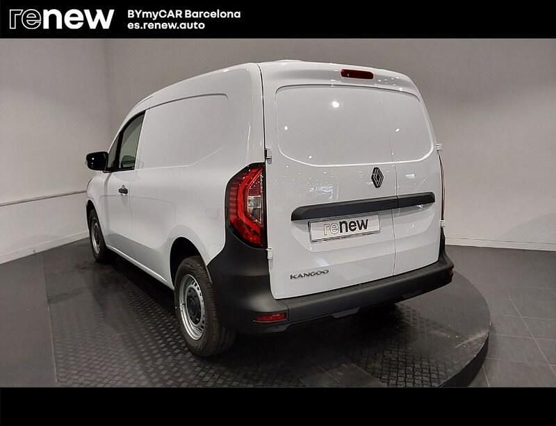 Begagnad Renault Kangoo 95 HK (69 kW) 2024 Vit Minibuss