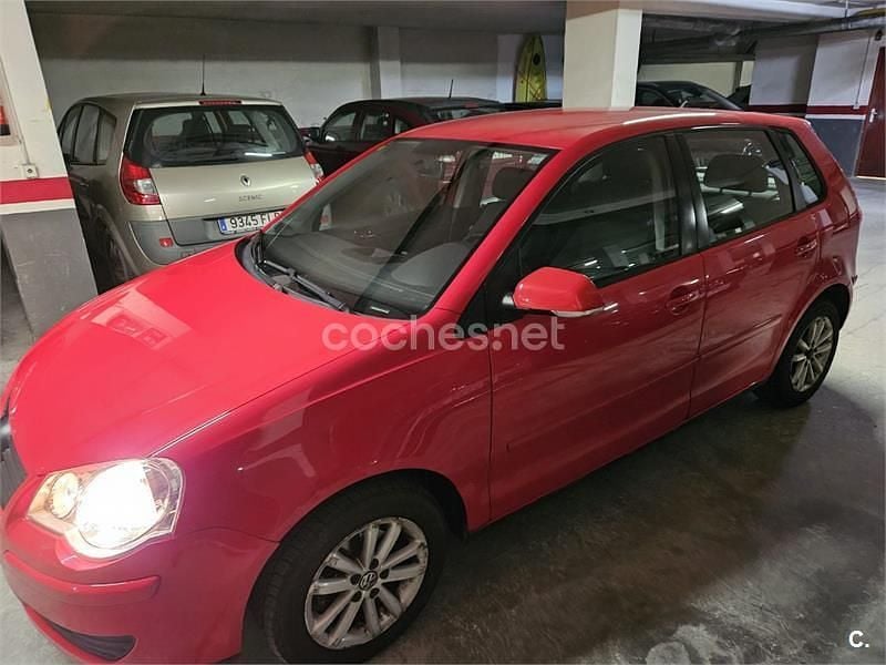 Usado VW Polo Match 80 CV (58 kW) 2006 Rojo Berlina