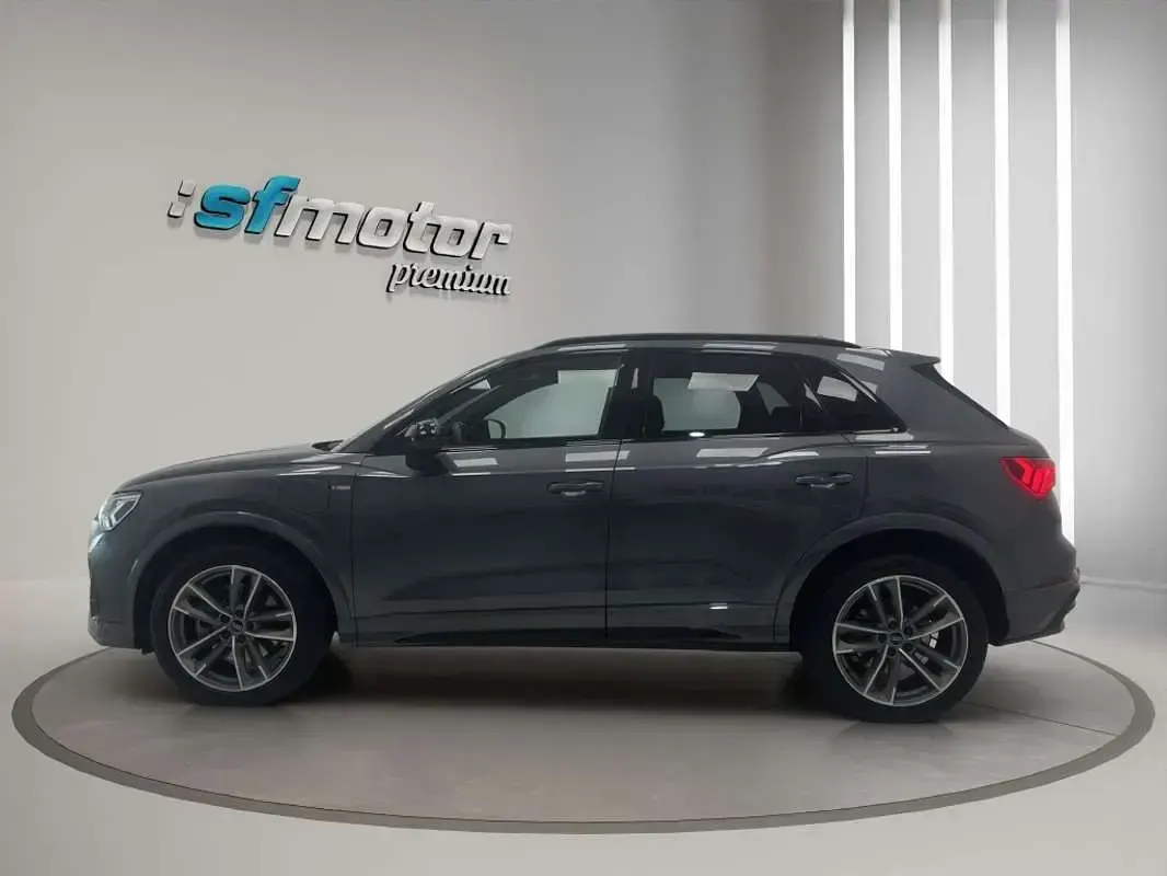 Usado Audi Q3 245 CV (180 kW) 2021 Gris SUV
