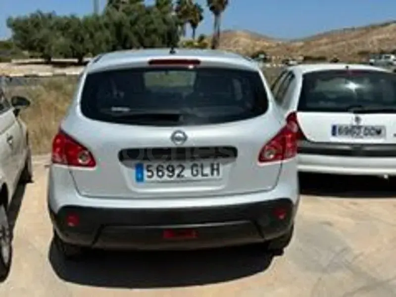 Usado Nissan Qashqai Acenta 115 CV (84 kW) 2009 Gris / plata SUV