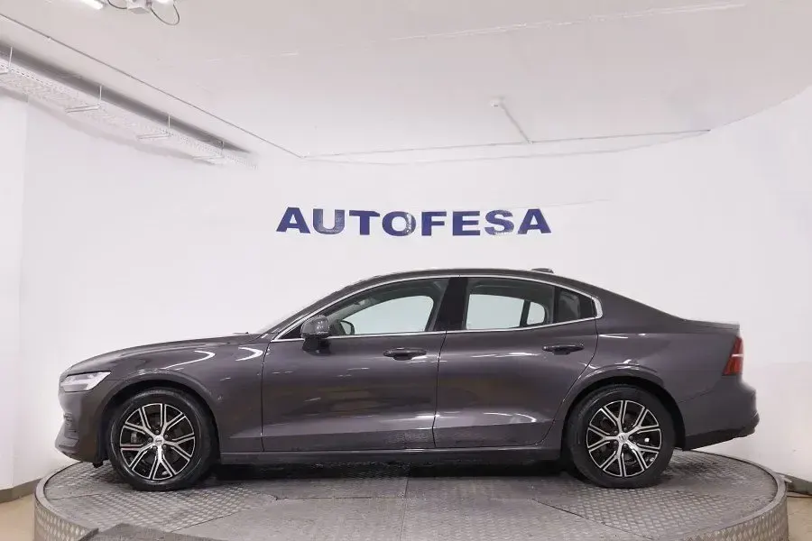 Usado Volvo S60 Core 197 CV (144 kW) 2023 Gris Berlina