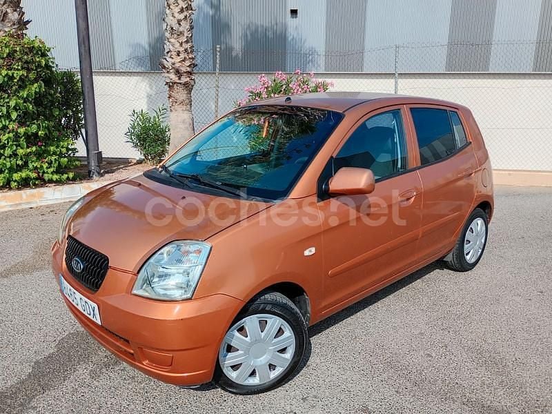 Naranja Usado 2008 Kia Picanto Utilitario | 1999 € (Precio justo) - Imagen 1/4