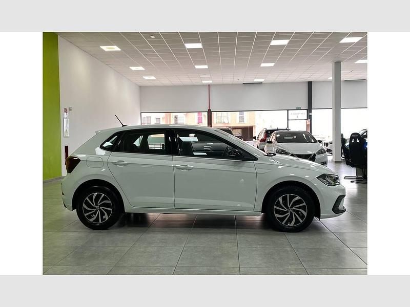 Usado VW Polo Life 95 CV (69 kW) 2022 Blanco Berlina