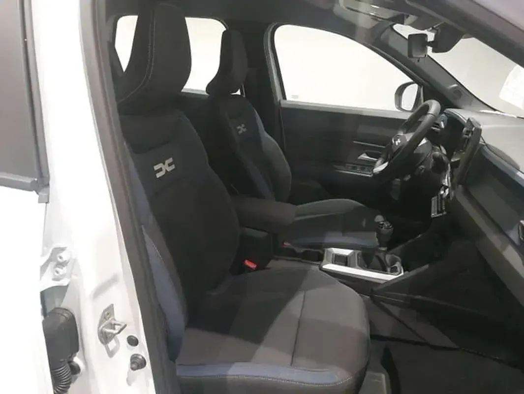 Nuevo Dacia Bigster Expression 140 CV (102 kW) 2026 Blanco SUV