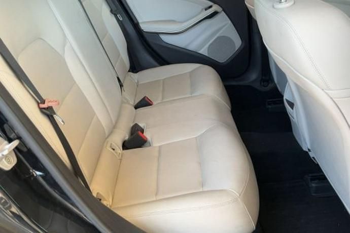 Usado Mercedes A180 110 CV (80 kW) 2014