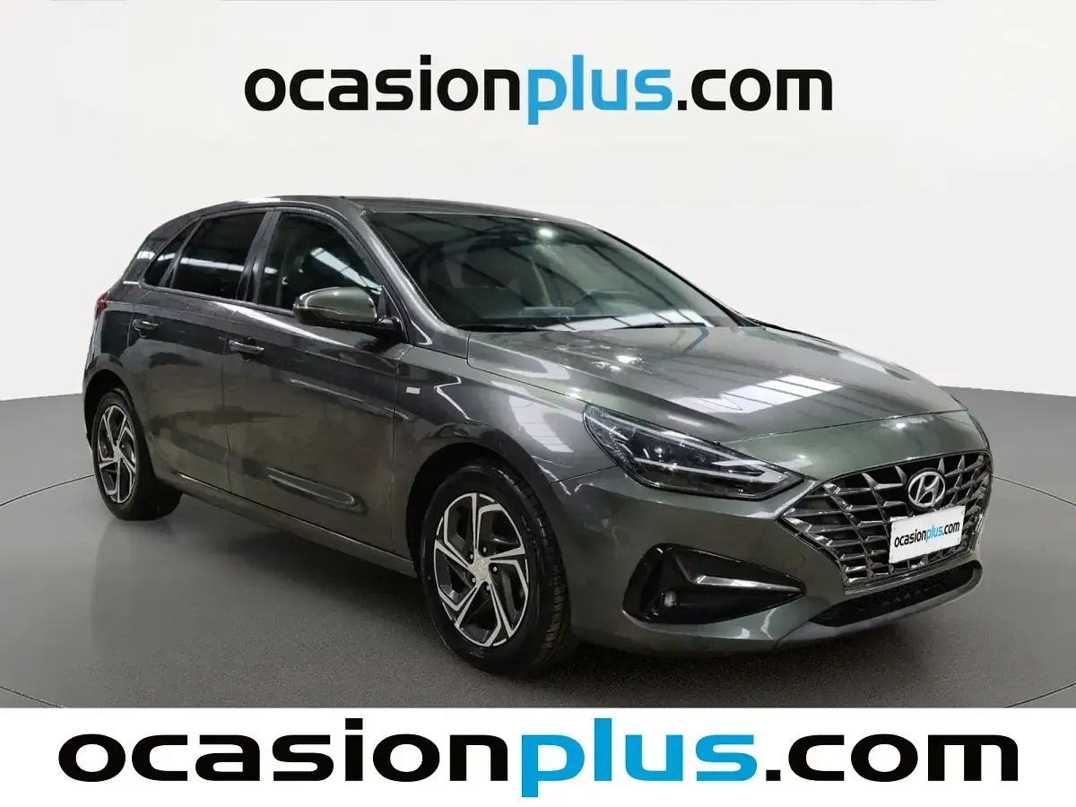 Usado Hyundai i30 120 CV (88 kW) 2022 Gris