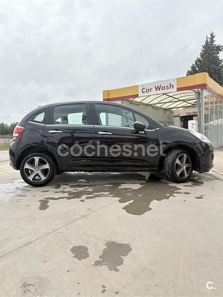 Usado Citroën C3 Exclusive 99 CV (72 kW) 2016 Negro Berlina
