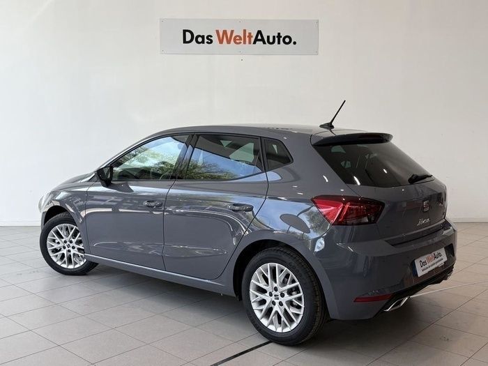 Gris Nuevo 2025 Seat Ibiza FR | 19.990 € (Precio justo) - Imagen 1/3