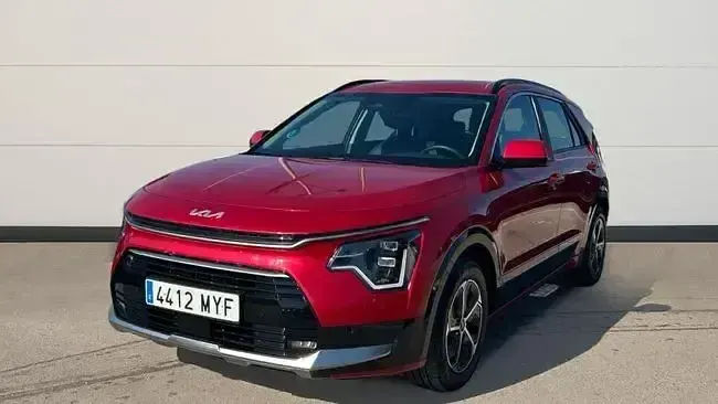 Usado Kia Niro 129 CV (94 kW) 2025 Rojo SUV