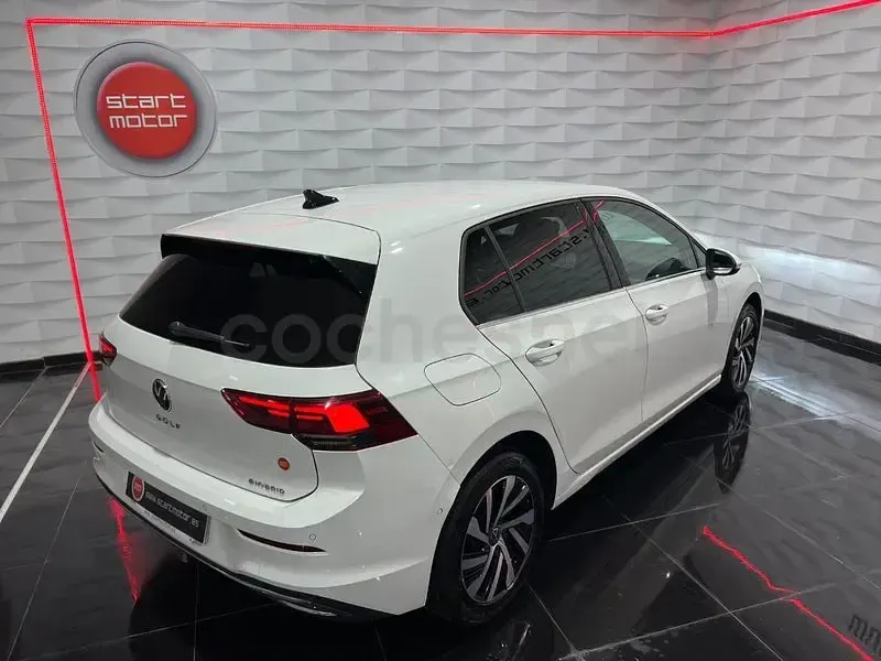 Usado VW Golf VIII 204 CV (150 kW) 2022 Blanco Berlina