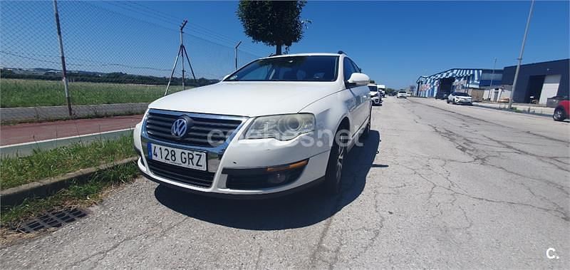 Blanco Usado 2009 VW Passat Advance Familiar | 4200 € (Buen precio) - Imagen 1/4