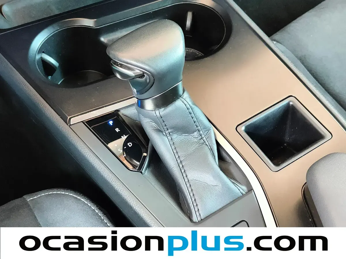 Usado Lexus UX 184 CV (135 kW) 2023 SUV