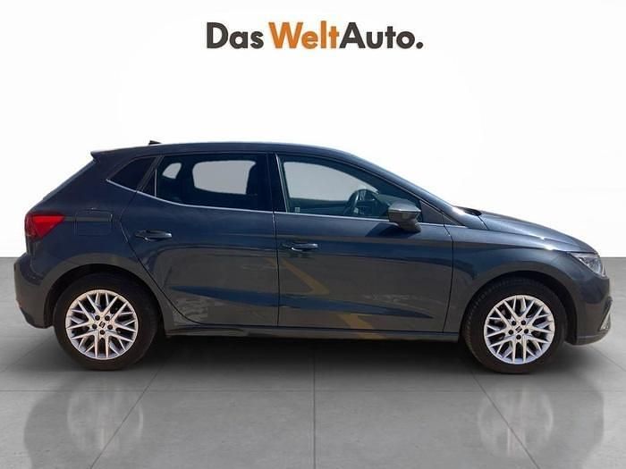 Usado Seat Ibiza 115 CV (84 kW) 2024 Gris Utilitario
