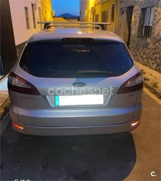 Usado Ford Mondeo Titanium X 140 CV (102 kW) 2008 Gris / plata Familiar